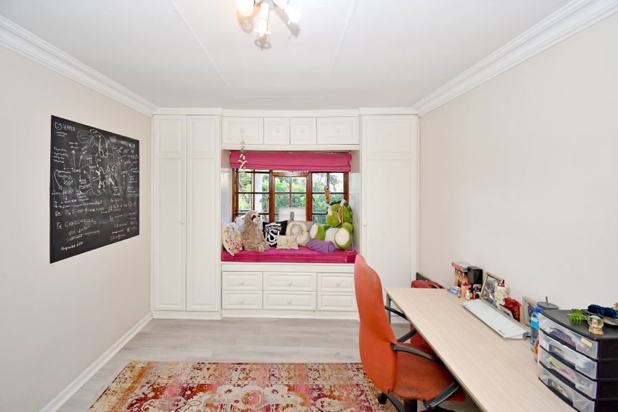 5 Bedroom Property for Sale in Beaulieu Gauteng