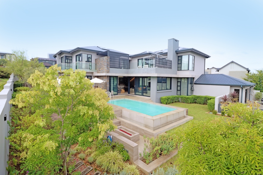 5 Bedroom Property for Sale in Waterfall Country Estate Gauteng