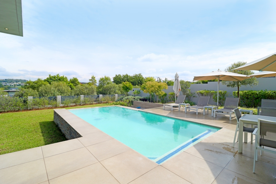 5 Bedroom Property for Sale in Waterfall Country Estate Gauteng
