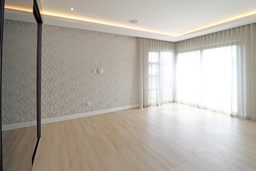 5 Bedroom Property for Sale in Waterfall Country Estate Gauteng