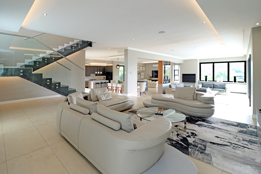 5 Bedroom Property for Sale in Waterfall Country Estate Gauteng