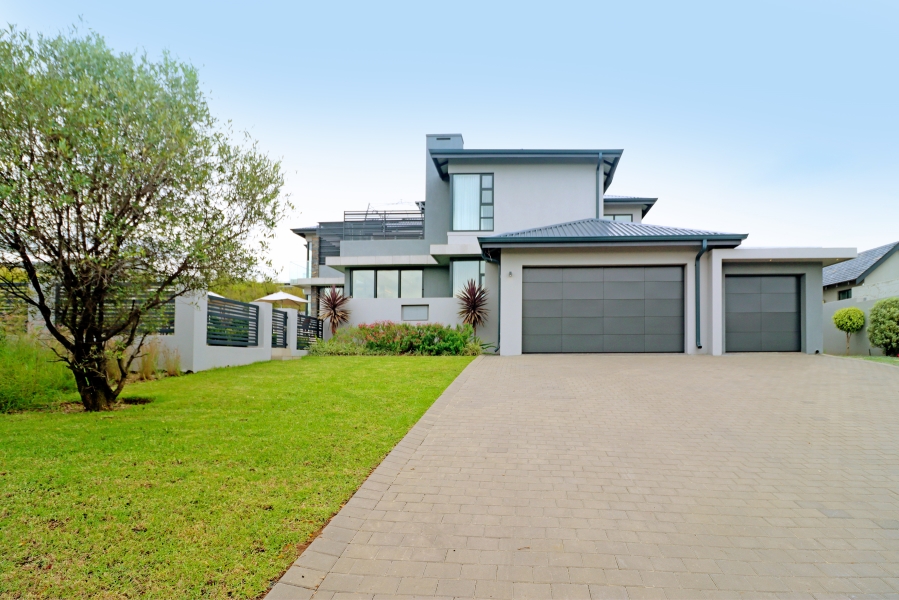 5 Bedroom Property for Sale in Waterfall Country Estate Gauteng