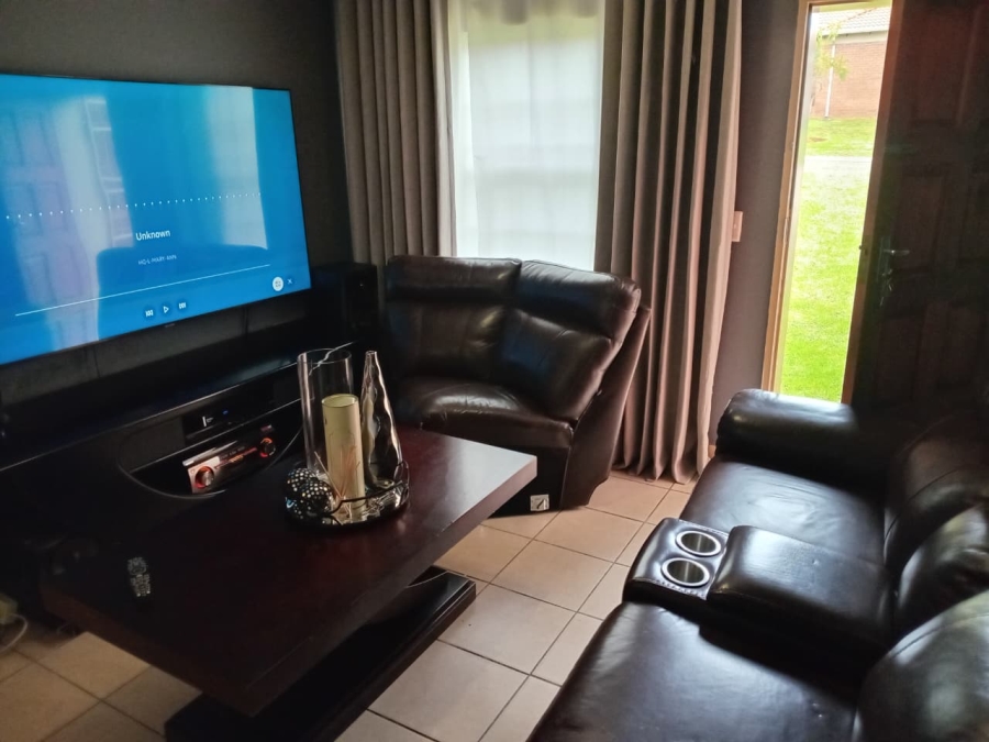 3 Bedroom Property for Sale in Thatch Hill Estate Gauteng