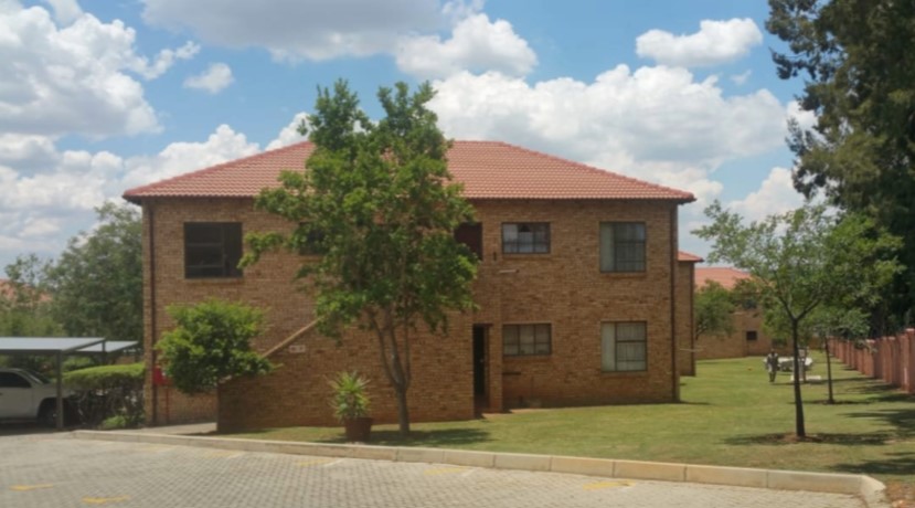 2 Bedroom Property for Sale in Amorosa Gauteng