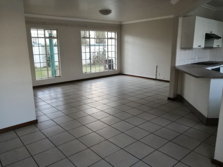 3 Bedroom Property for Sale in Hectorton Gauteng