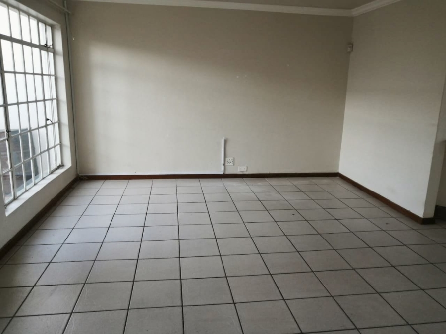 3 Bedroom Property for Sale in Hectorton Gauteng