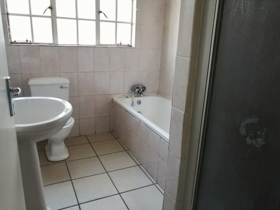3 Bedroom Property for Sale in Hectorton Gauteng