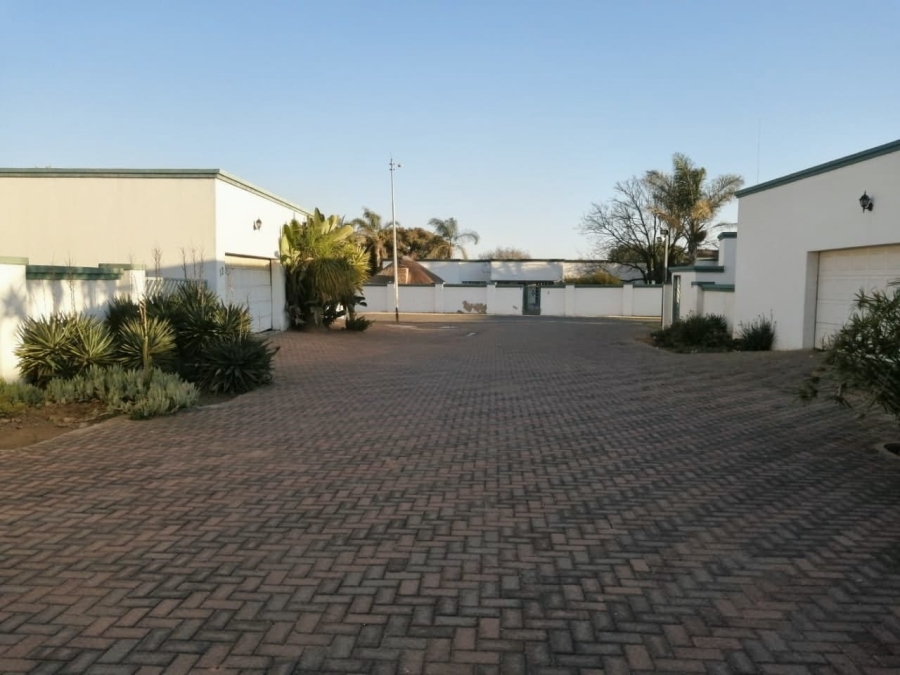 3 Bedroom Property for Sale in Hectorton Gauteng