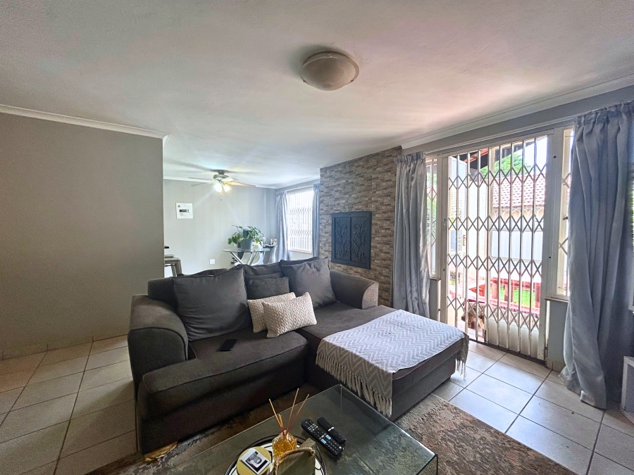2 Bedroom Property for Sale in Hennopspark Gauteng