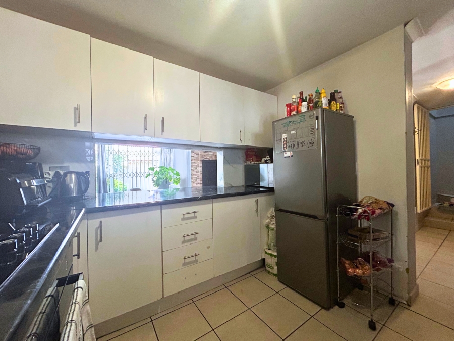 2 Bedroom Property for Sale in Hennopspark Gauteng