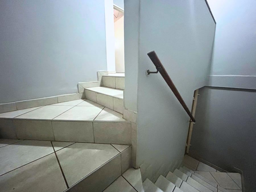 2 Bedroom Property for Sale in Hennopspark Gauteng