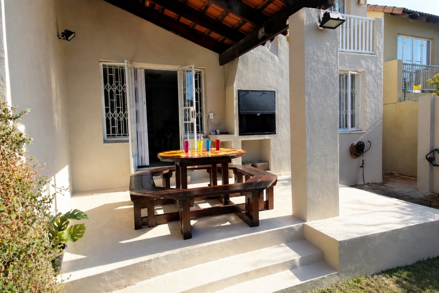 2 Bedroom Property for Sale in Hennopspark Gauteng