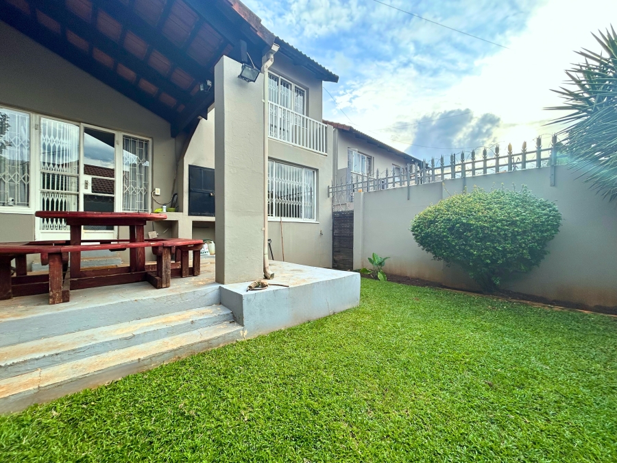 2 Bedroom Property for Sale in Hennopspark Gauteng
