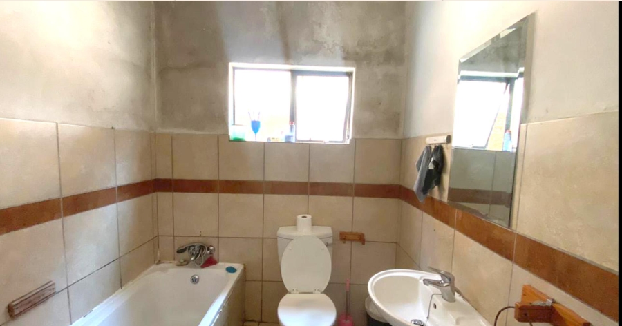 2 Bedroom Property for Sale in Allen Grove Gauteng