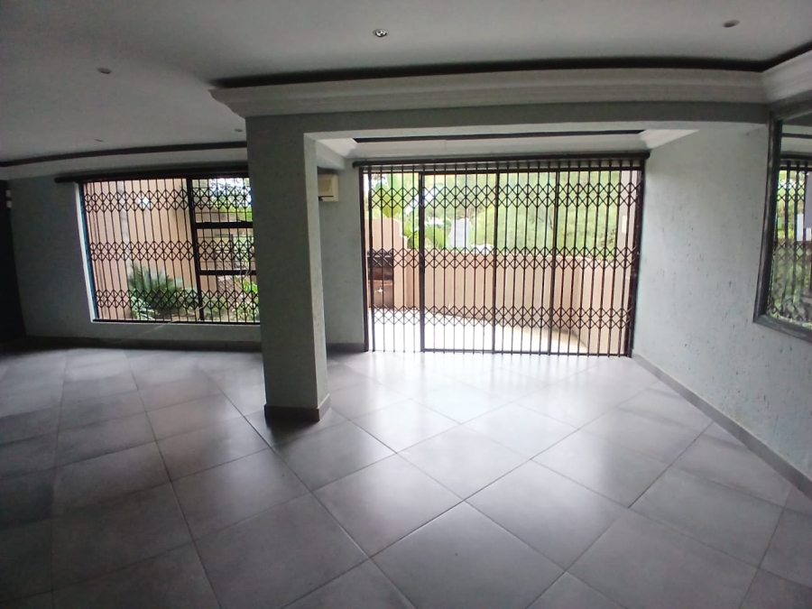 3 Bedroom Property for Sale in Roodekrans Gauteng