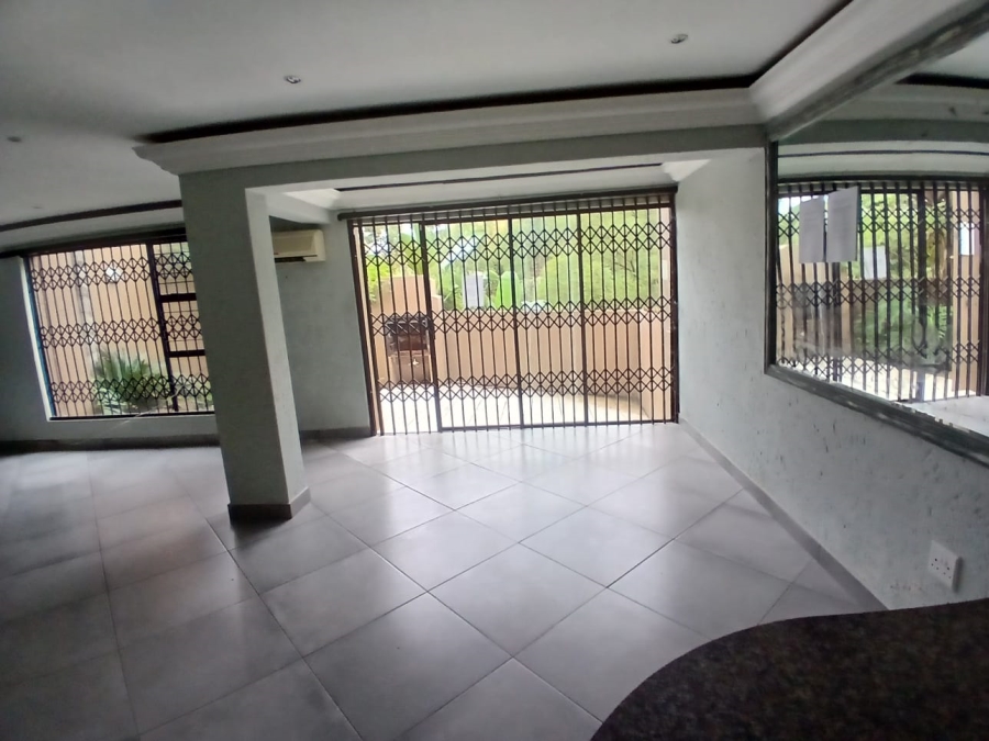 3 Bedroom Property for Sale in Roodekrans Gauteng