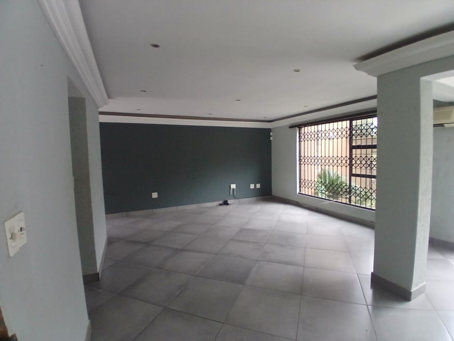 3 Bedroom Property for Sale in Roodekrans Gauteng