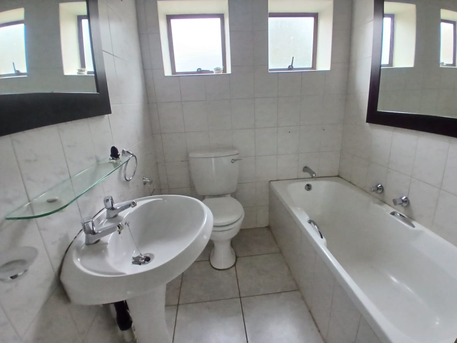 3 Bedroom Property for Sale in Roodekrans Gauteng