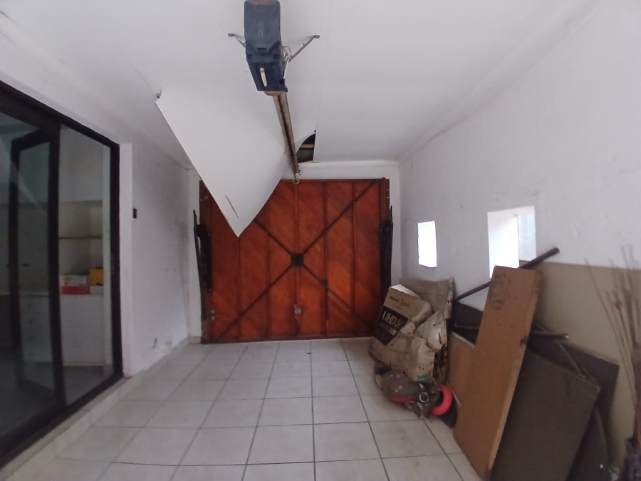 3 Bedroom Property for Sale in Roodekrans Gauteng