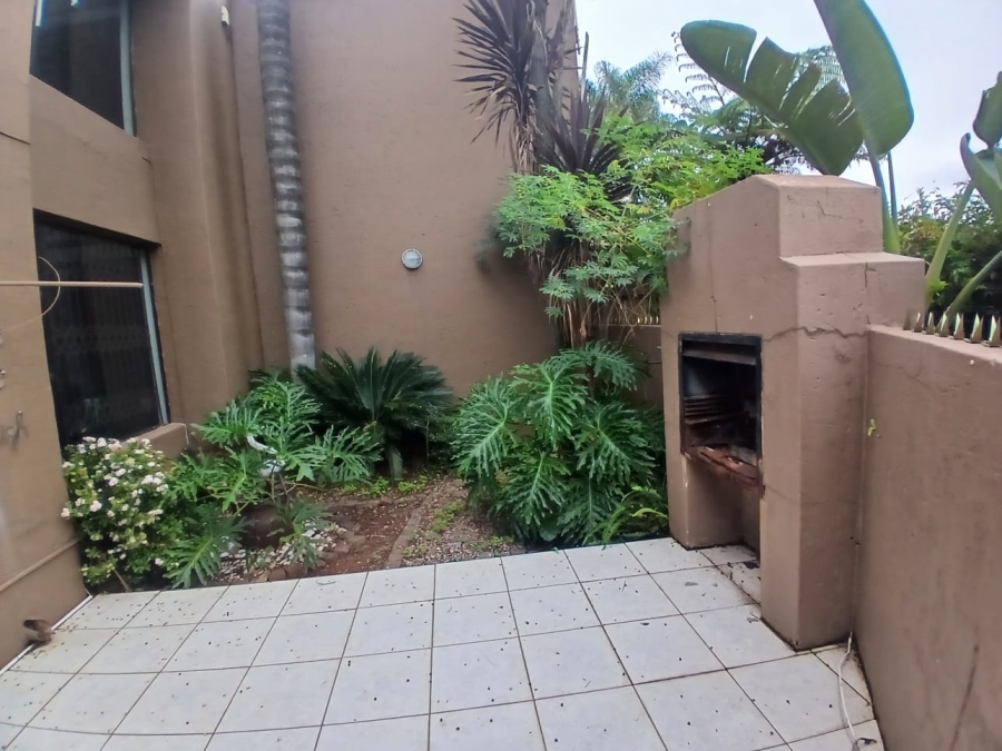3 Bedroom Property for Sale in Roodekrans Gauteng
