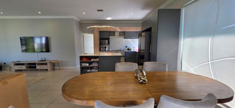 5 Bedroom Property for Sale in Midstream Meadows Gauteng
