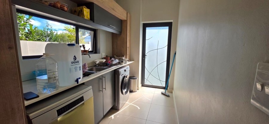 5 Bedroom Property for Sale in Midstream Meadows Gauteng