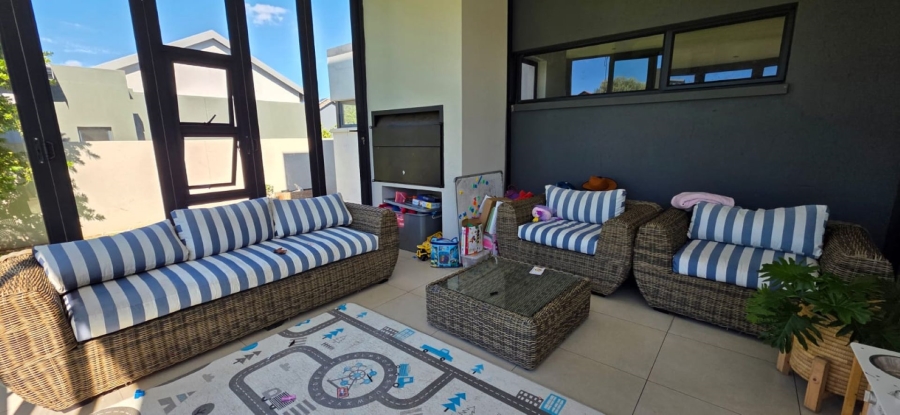 5 Bedroom Property for Sale in Midstream Meadows Gauteng
