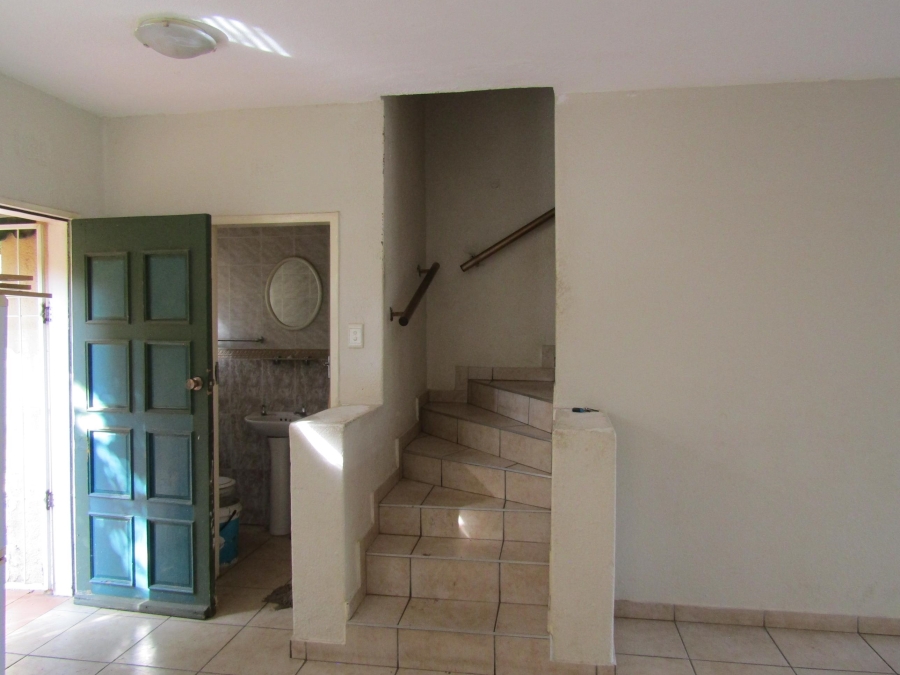 To Let 3 Bedroom Property for Rent in Mondeor Gauteng