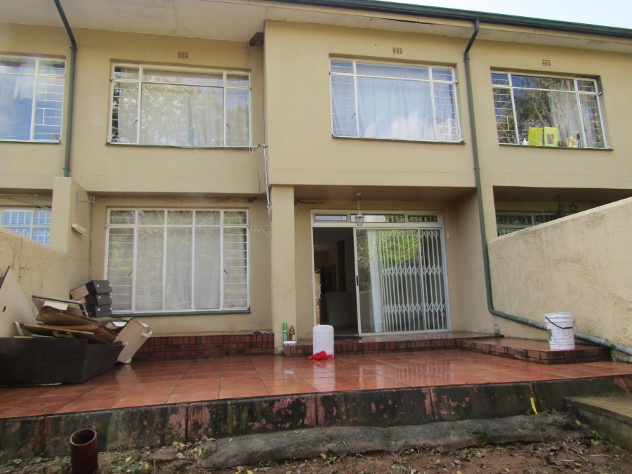 To Let 3 Bedroom Property for Rent in Mondeor Gauteng