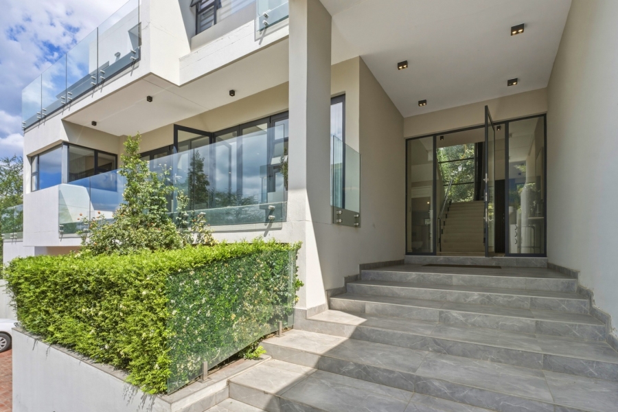 5 Bedroom Property for Sale in Bryanston East Gauteng