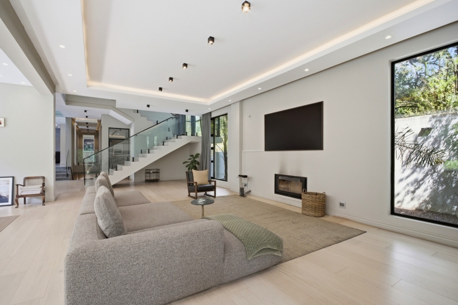 5 Bedroom Property for Sale in Bryanston East Gauteng