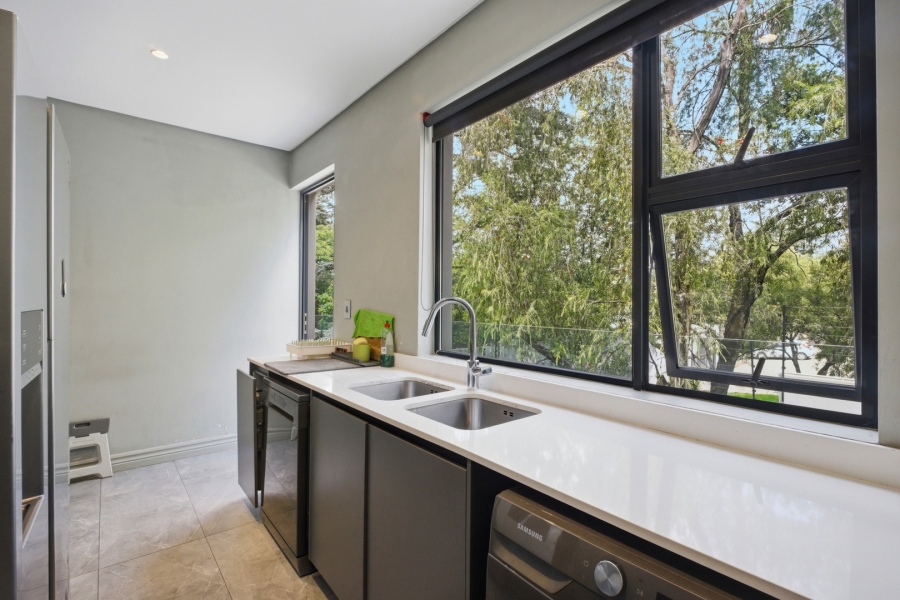 5 Bedroom Property for Sale in Bryanston East Gauteng