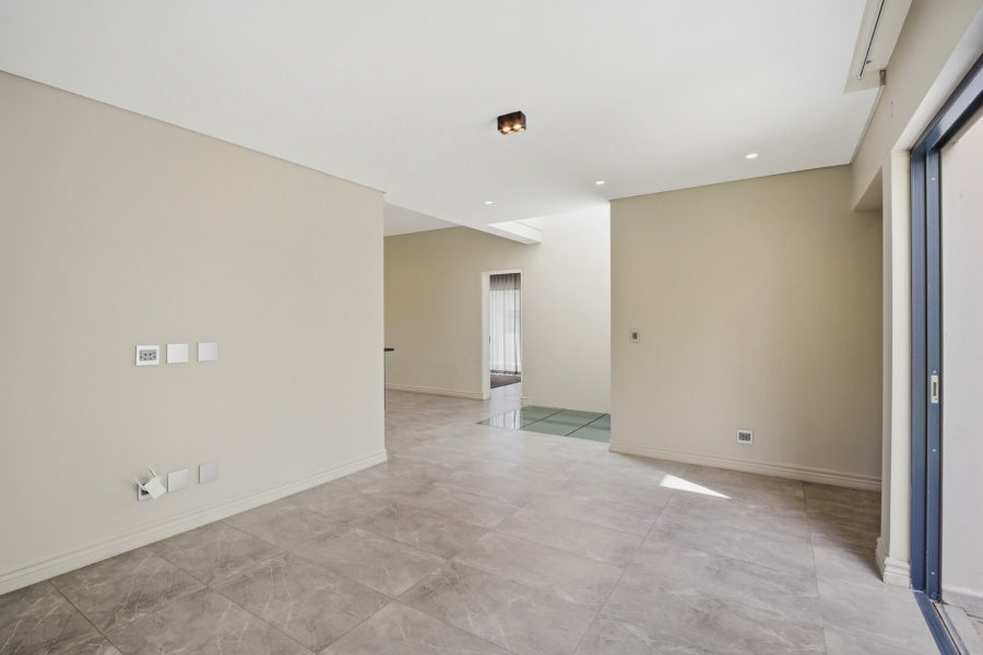 5 Bedroom Property for Sale in Bryanston East Gauteng