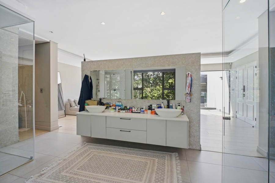 5 Bedroom Property for Sale in Bryanston East Gauteng
