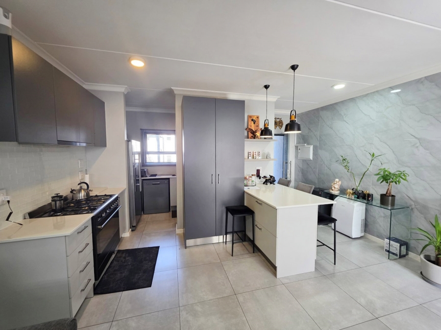 2 Bedroom Property for Sale in Ferndale Gauteng
