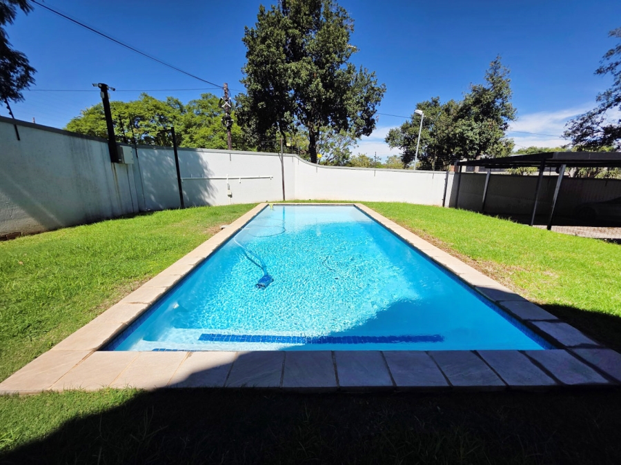 2 Bedroom Property for Sale in Ferndale Gauteng