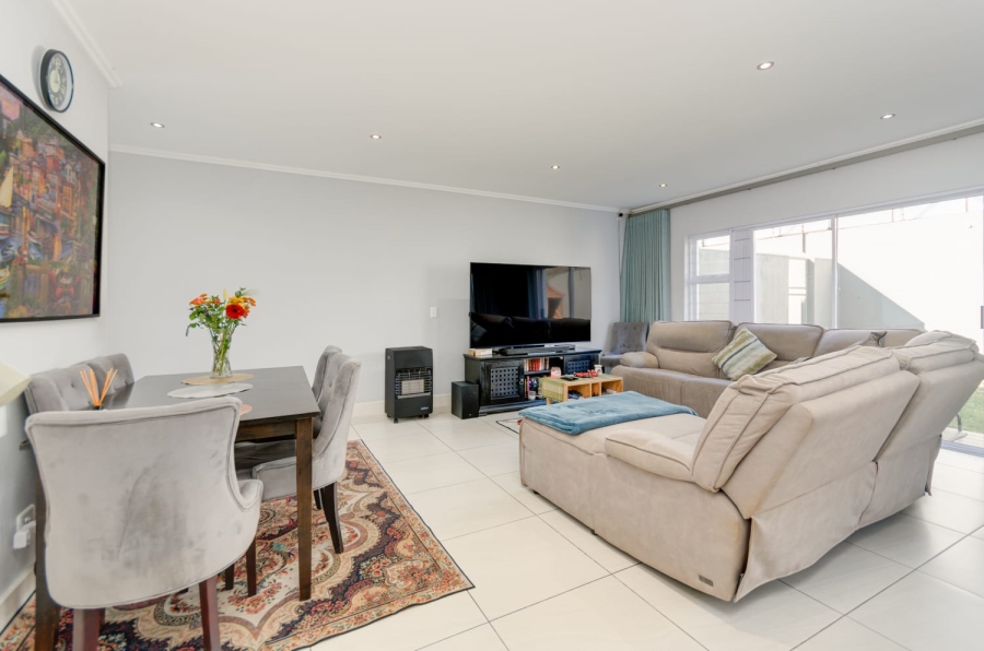 3 Bedroom Property for Sale in Bryanston Gauteng