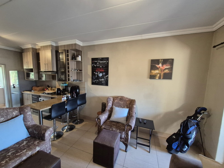 2 Bedroom Property for Sale in Moregloed Gauteng