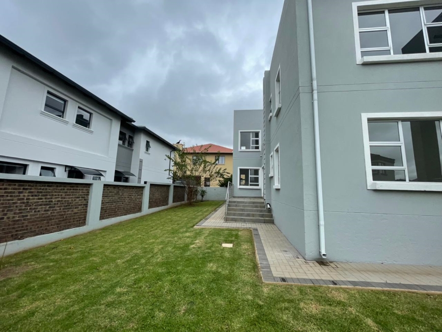 To Let 5 Bedroom Property for Rent in Sagewood Gauteng