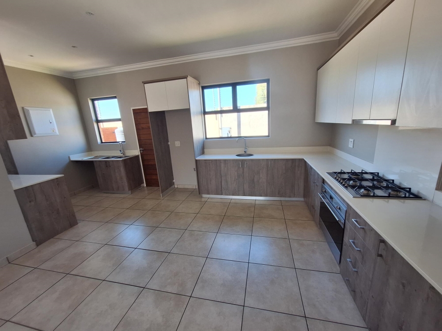 3 Bedroom Property for Sale in Six Fountains Residential Estate Gauteng