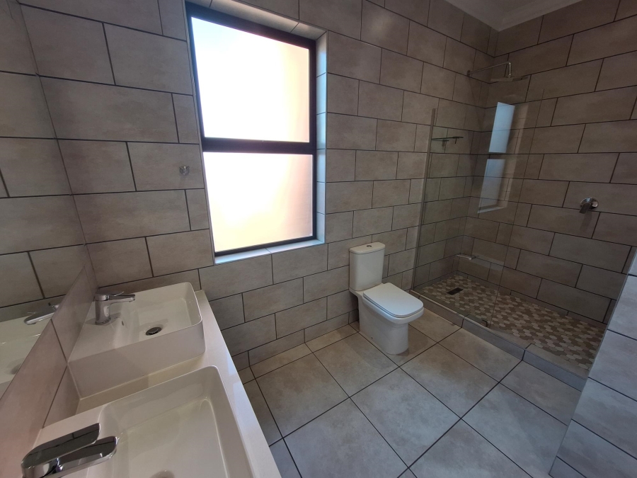 3 Bedroom Property for Sale in Six Fountains Residential Estate Gauteng