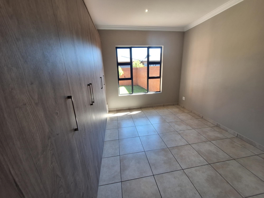 3 Bedroom Property for Sale in Six Fountains Residential Estate Gauteng