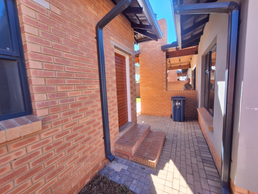 3 Bedroom Property for Sale in Six Fountains Residential Estate Gauteng