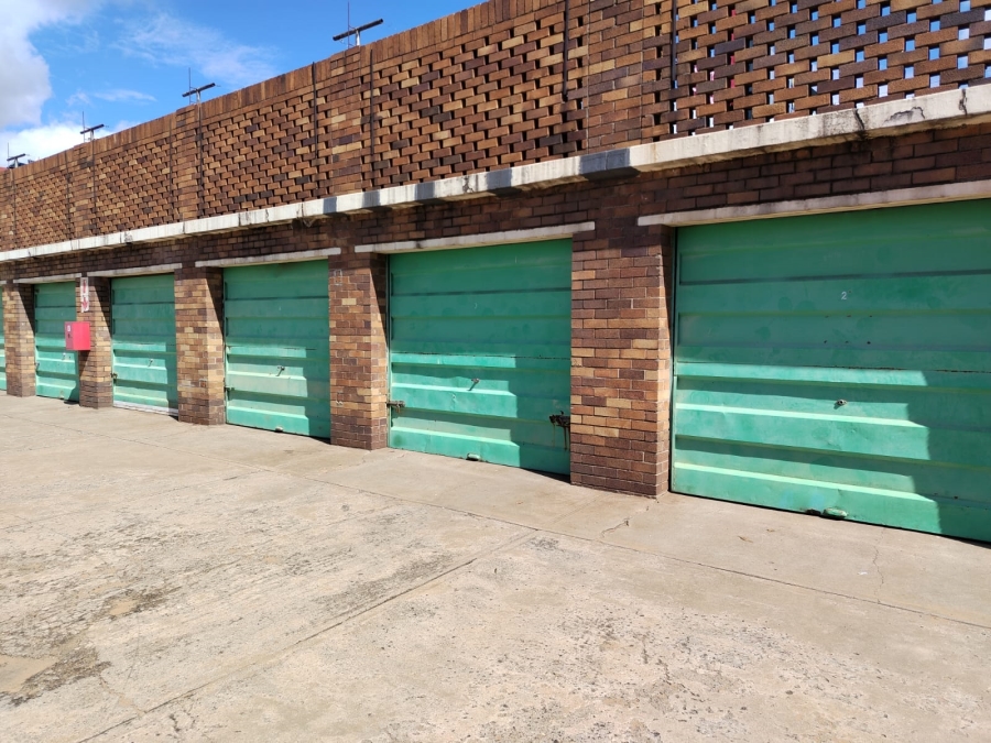 2 Bedroom Property for Sale in Vanderbijlpark CW 3 Gauteng