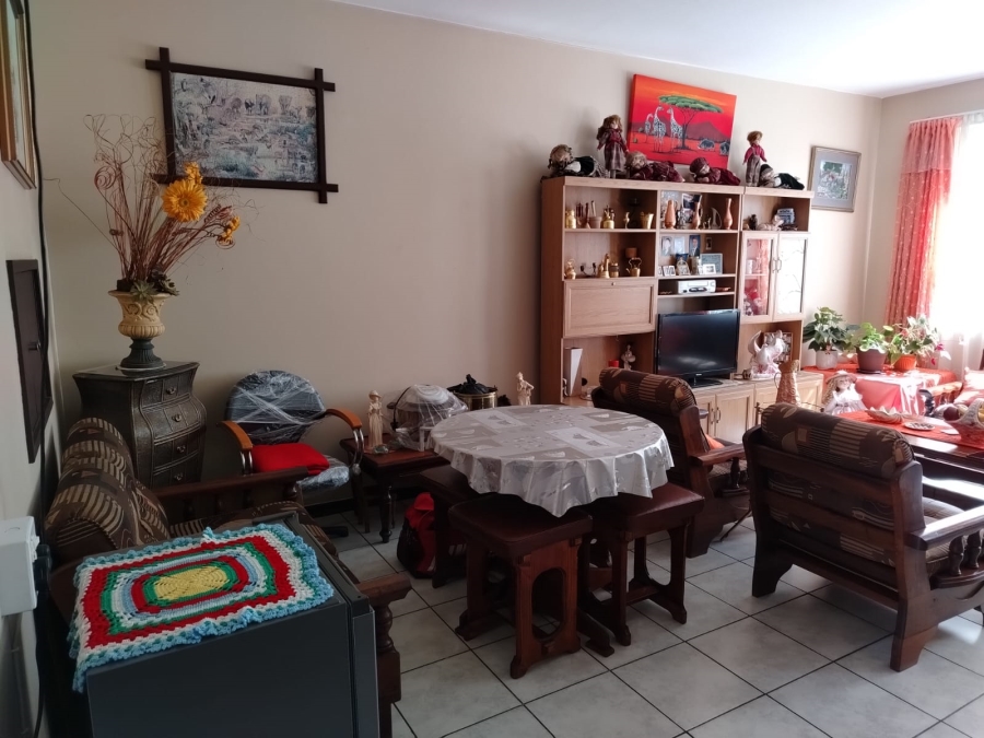 2 Bedroom Property for Sale in Vanderbijlpark CW 3 Gauteng