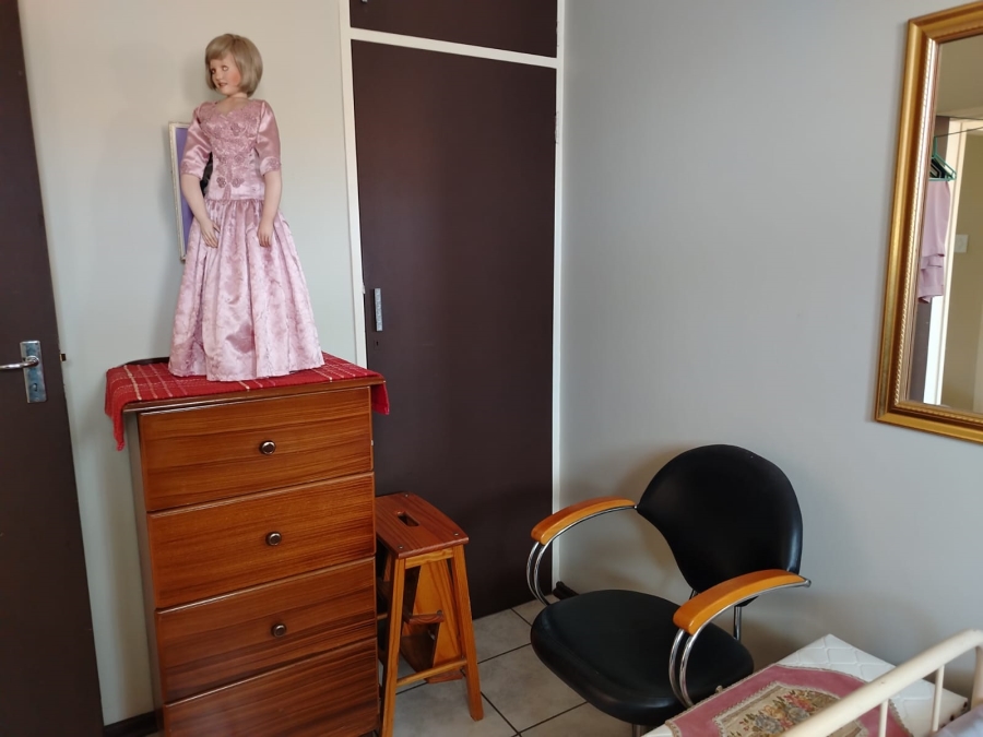 2 Bedroom Property for Sale in Vanderbijlpark CW 3 Gauteng