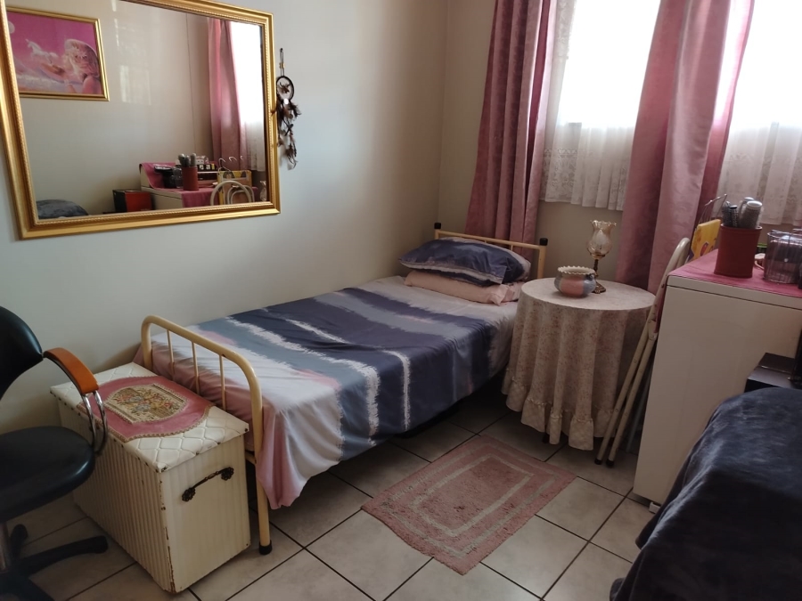 2 Bedroom Property for Sale in Vanderbijlpark CW 3 Gauteng