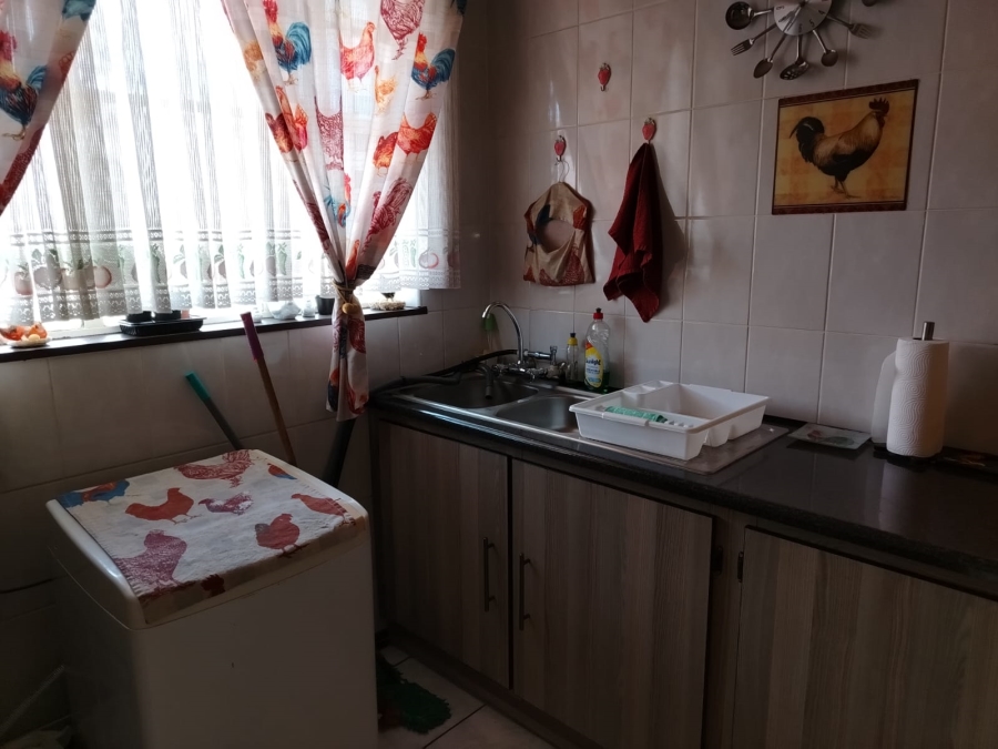 2 Bedroom Property for Sale in Vanderbijlpark CW 3 Gauteng