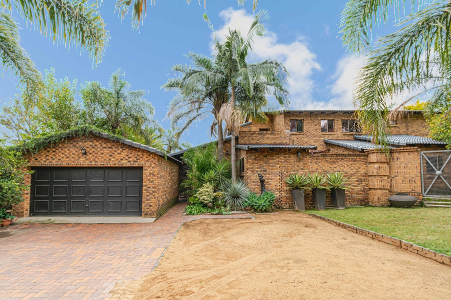 6 Bedroom Property for Sale in Fourways Gauteng