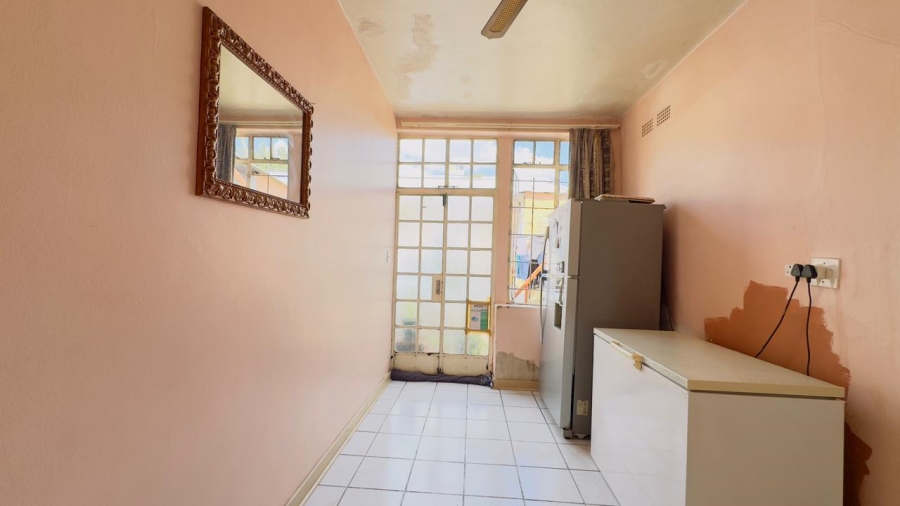4 Bedroom Property for Sale in Bezuidenhout Valley Gauteng